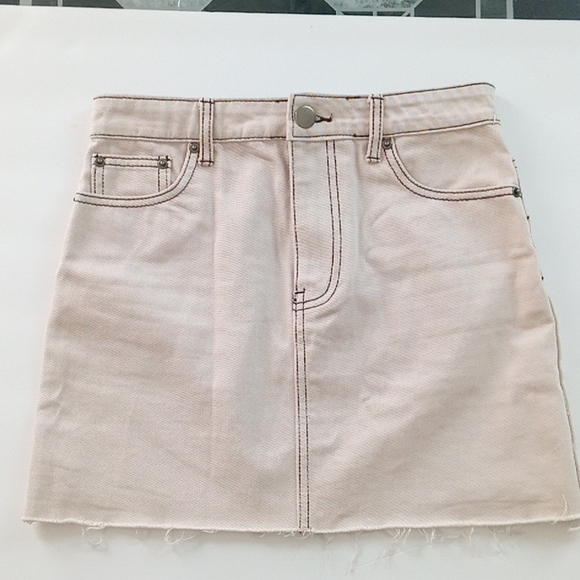 Cream Off White Denim Mini Skirt by Forever 21 - Picture 3 of 7